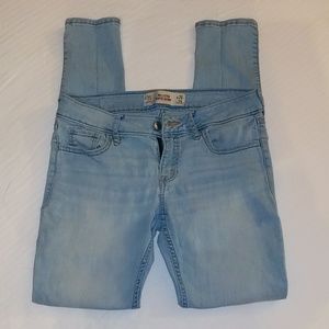 Hollister Super Skinny Jeans